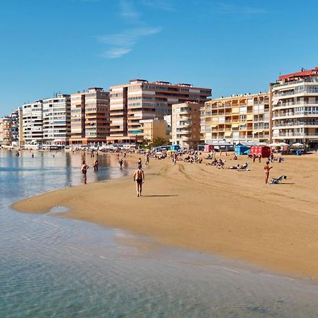 Apartment Casa La Luna Торевиеха Екстериор снимка
